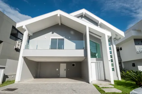 Casa 99 em Balneário Camboriú (foto 3)