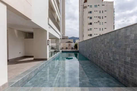 Charmant em Balneário Camboriú (foto 2)