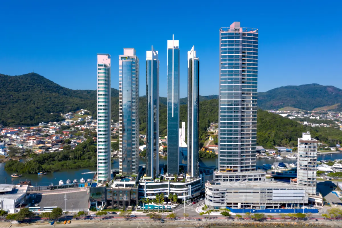 Ibiza Towers em Balneário Camboriú