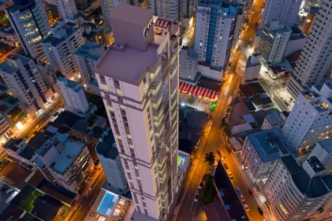 Opera Tower em Balneário Camboriú (foto 3)