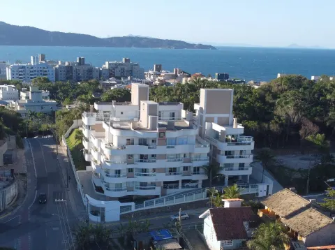Acrópole Residence em Bombinhas