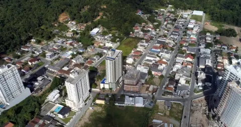 Cristal Park em Itapema (foto 3)