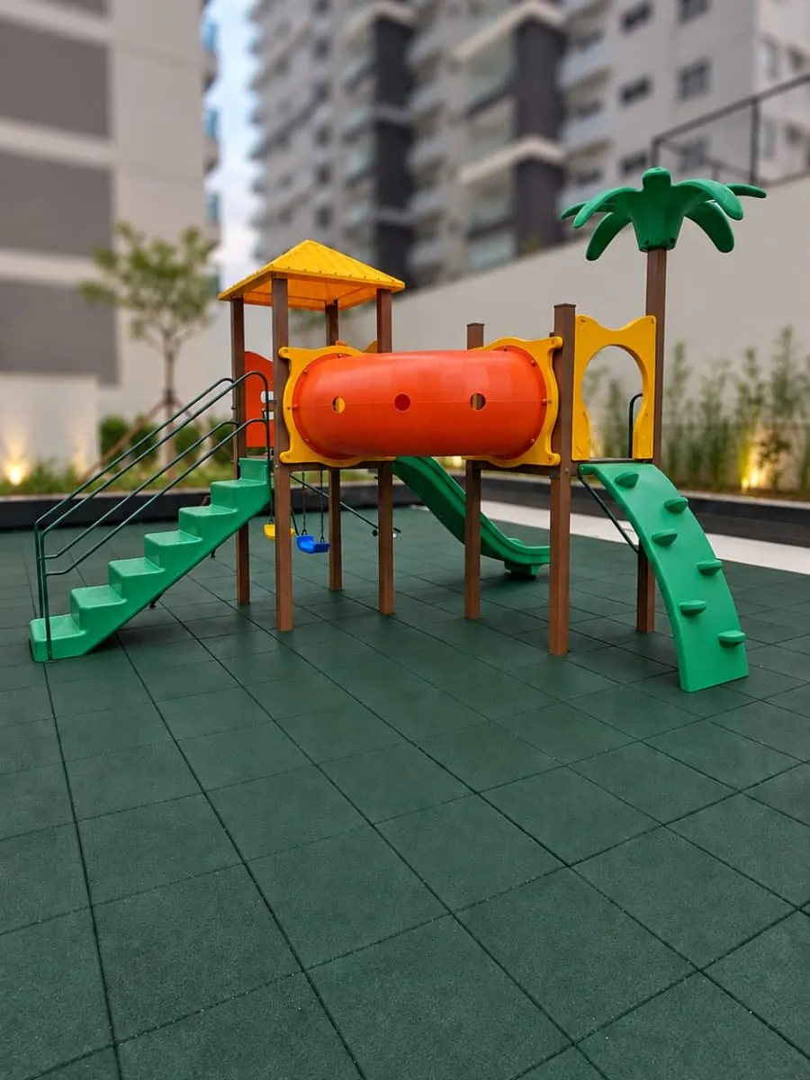 Playground do Grant Home Club, foto real